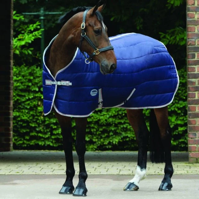 Weatherbeeta Comfitec 210D Channel Quilt Standard Neck Medium/Lite 4 Weatherbeeta Comfitec 210D Channel Quilt Standard Neck Medium/Lite - Image 2