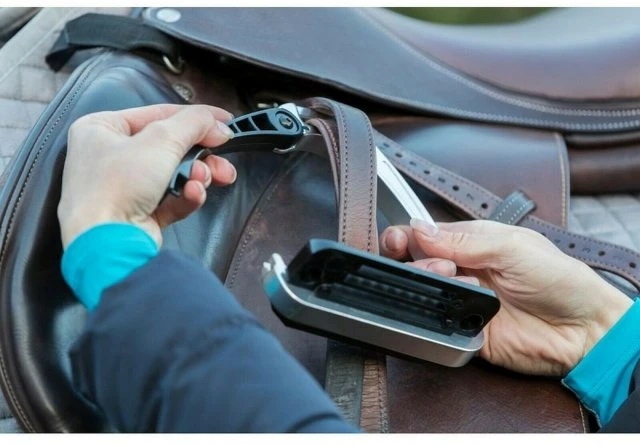 Arena Alupro Junior Safety Stirrup 5 Arena Alupro Junior Safety Stirrup - Image 3