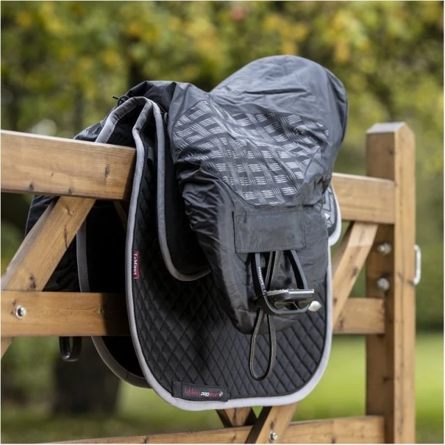 LeMieux ProKit Ride On Dressage Saddle Cover 4 LeMieux ProKit Ride On Dressage Saddle Cover - Image 2