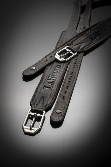 LeMieux Vector Pro Stirrup Leathers 5 LeMieux Vector Pro Stirrup Leathers - Image 3